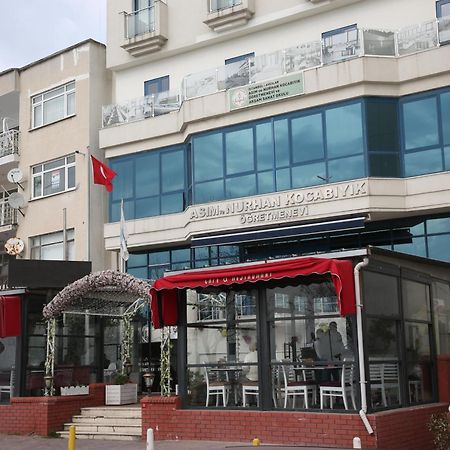 Asim Ve Nurhan Kocabiyik Oegretmenevi Istambul Exterior foto
